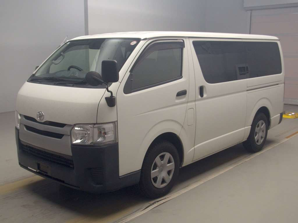 2017 Toyota Hiace Van TRH200V[0]