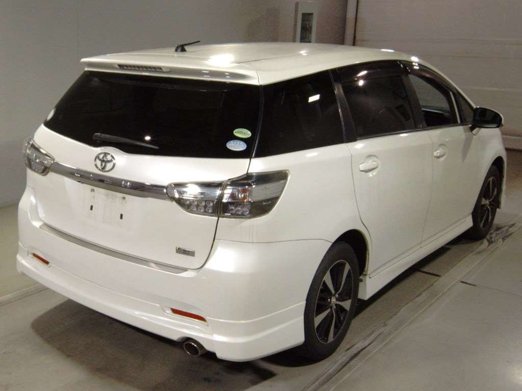 2012 Toyota Wish ZGE20W[1]