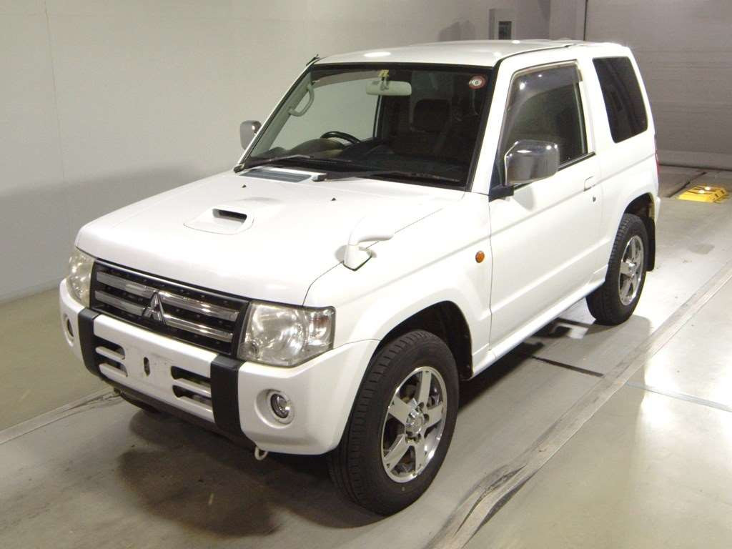 2011 Mitsubishi Pajero Mini H58A[0]