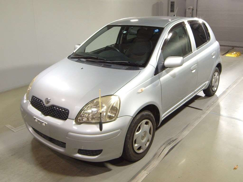 2004 Toyota Vitz SCP10[0]