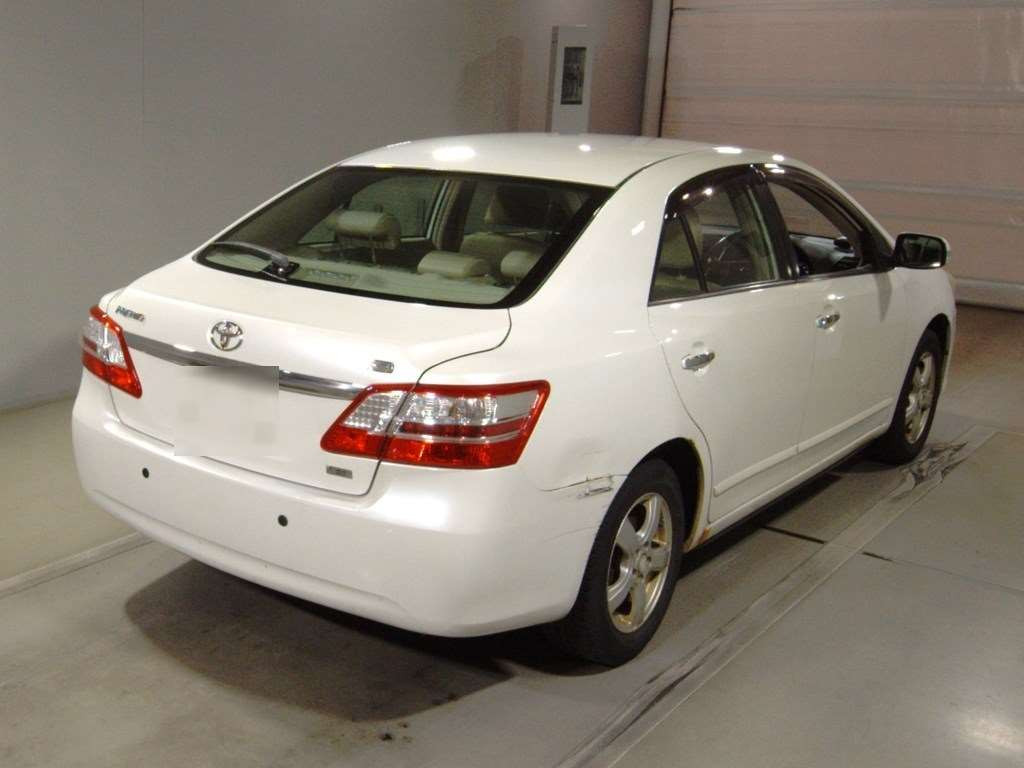 2010 Toyota Premio ZRT261[1]