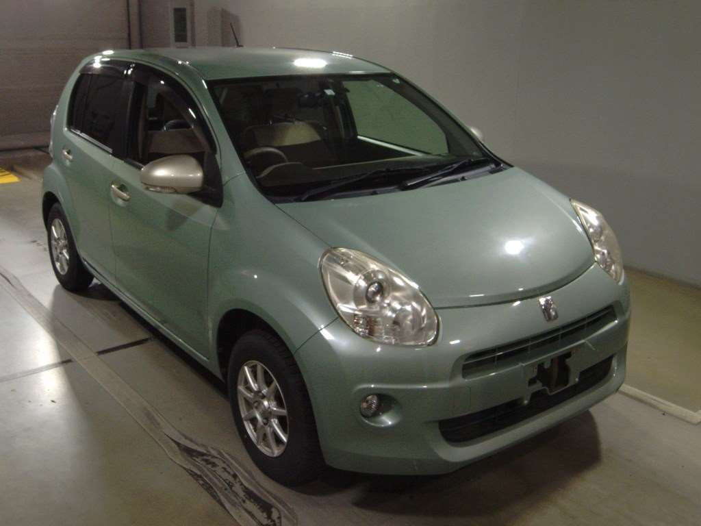 2010 Toyota Passo KGC30[2]