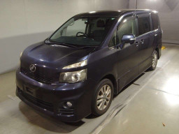 2012 Toyota Voxy