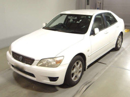 2003 Toyota Altezza