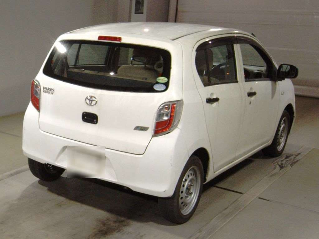 2013 Toyota Pixis Epoch LA300A[1]