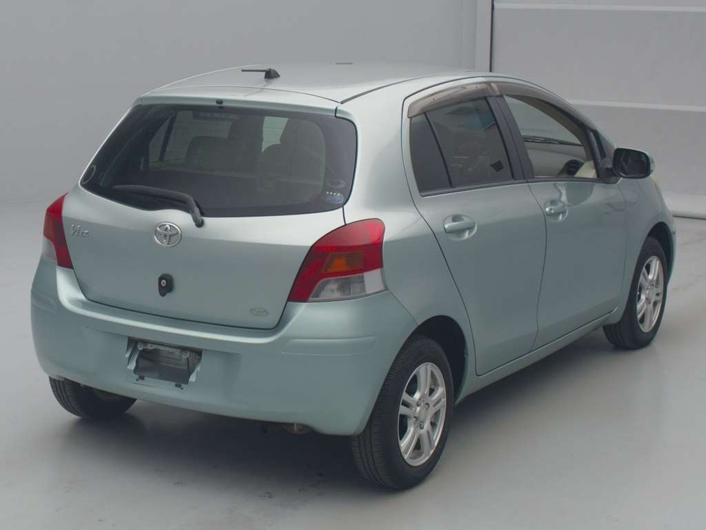 2009 Toyota Vitz KSP90[1]