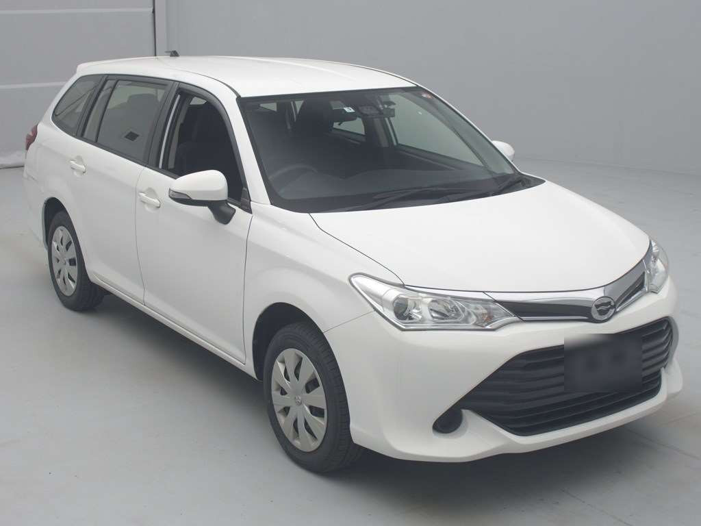 2017 Toyota Corolla Fielder NZE164G[2]