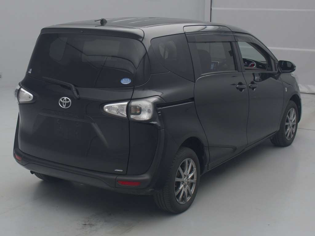 2015 Toyota Sienta NCP175G[1]