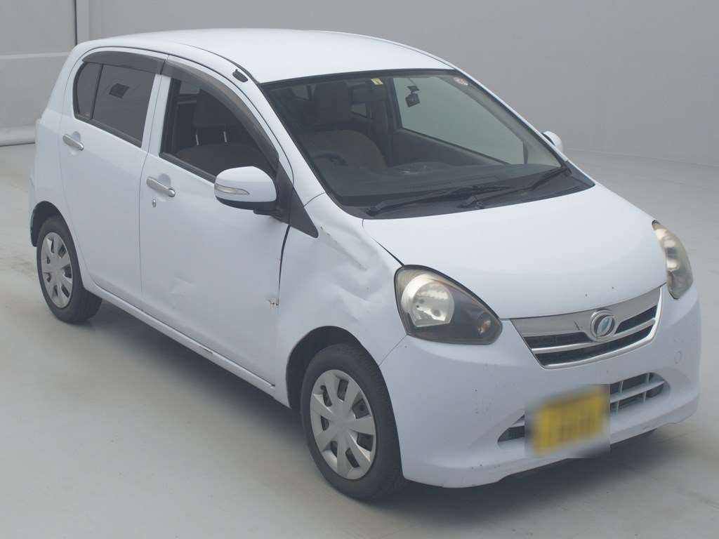 2011 Daihatsu Mira es LA310S[2]