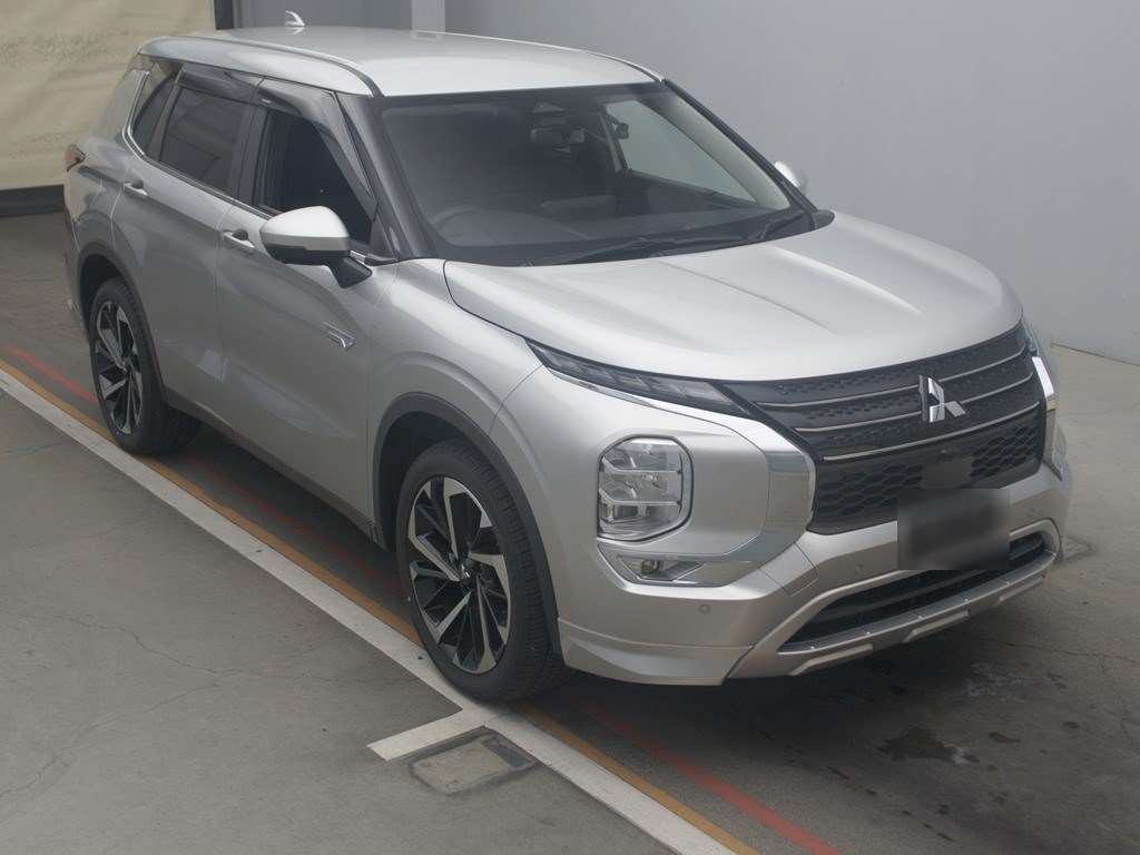 2022 Mitsubishi Outlander PHEV GN0W[2]