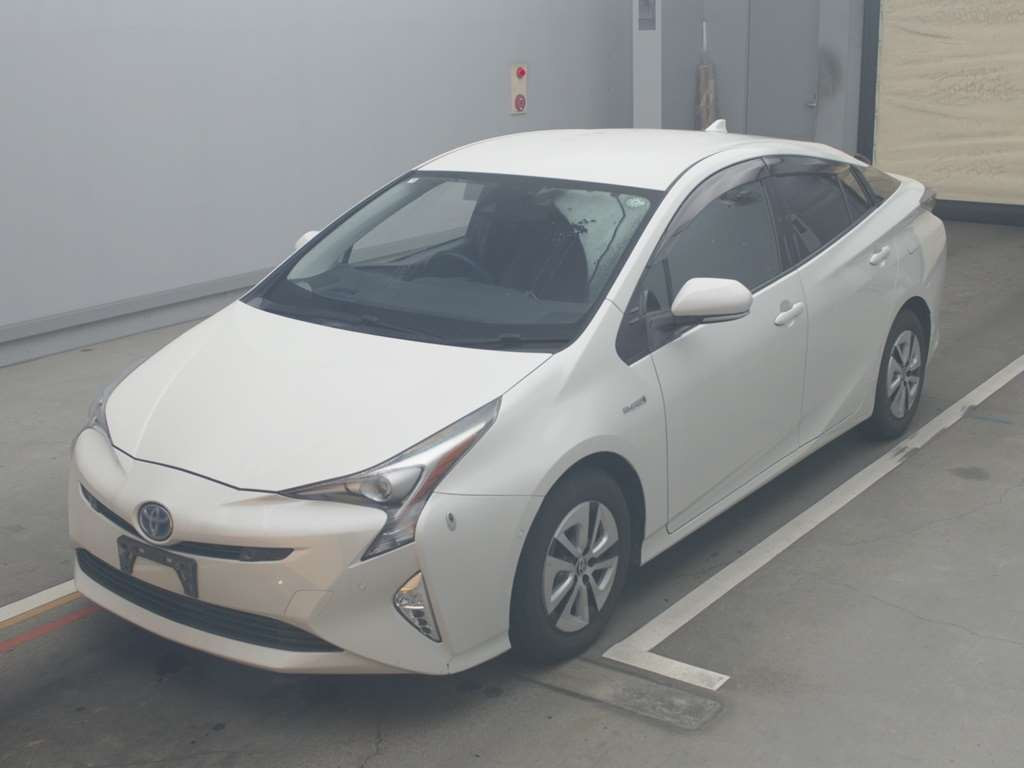 2016 Toyota Prius ZVW51[0]