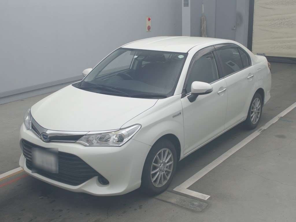 2015 Toyota Corolla Axio NKE165[0]