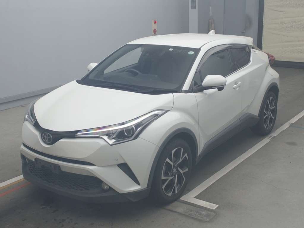 2018 Toyota C-HR NGX50[0]