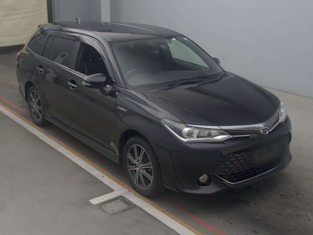 2015 Toyota Corolla Fielder NKE165G[2]