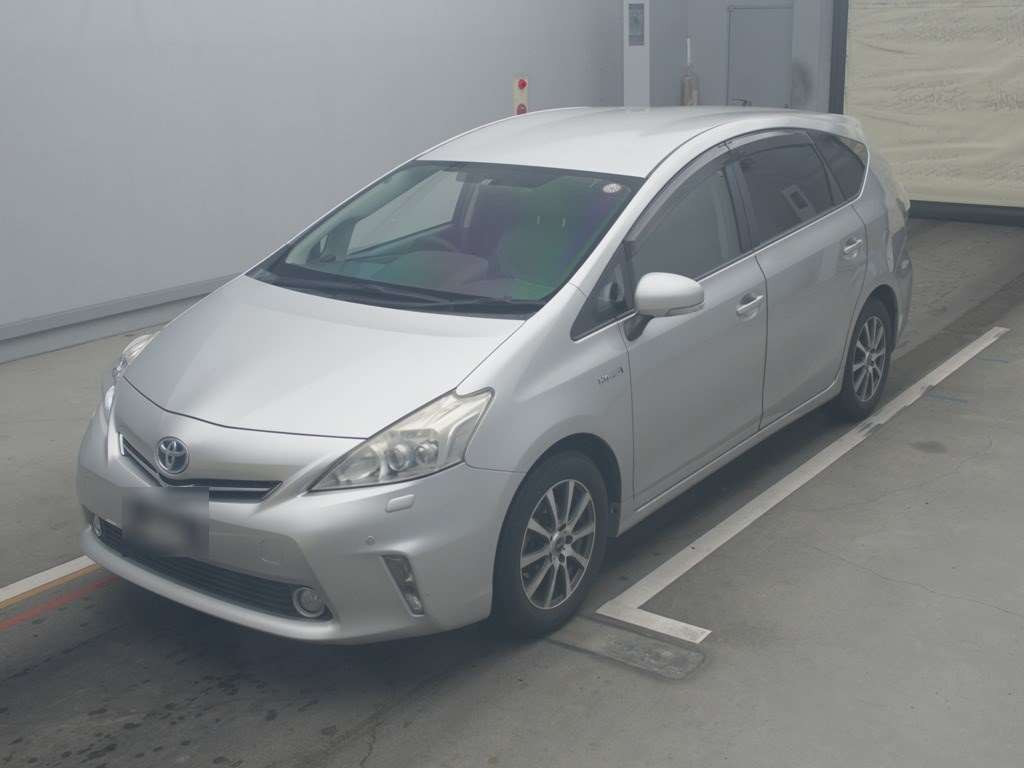 2012 Toyota Prius alpha ZVW41W[0]