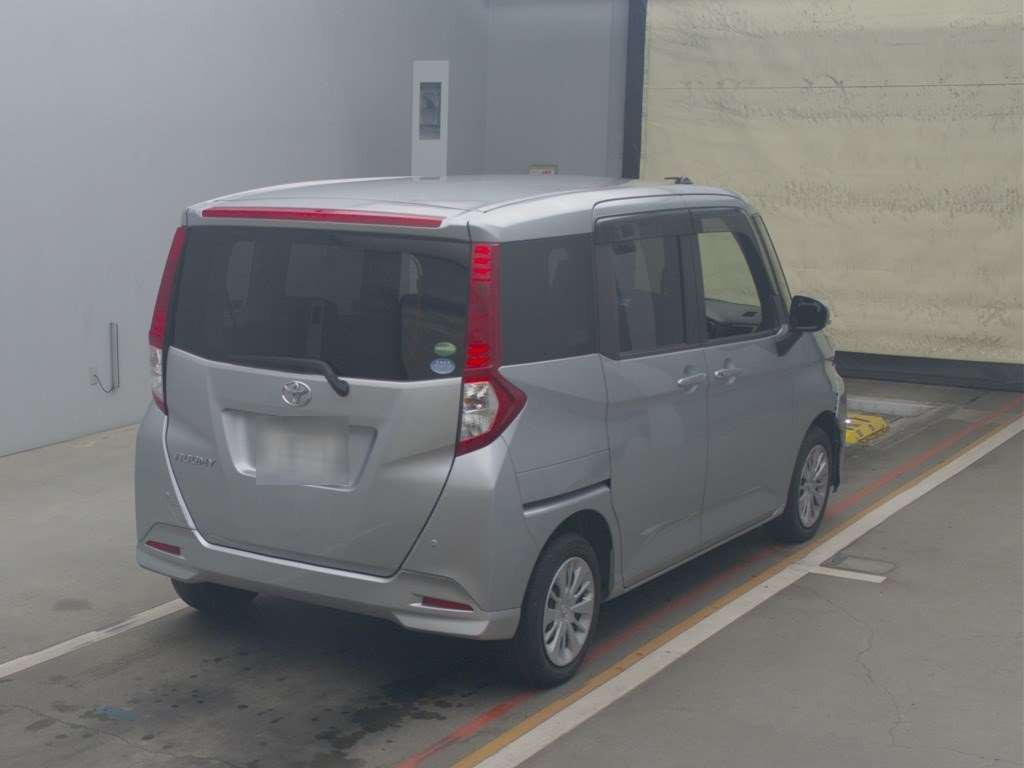 2017 Toyota Roomy M900A[1]