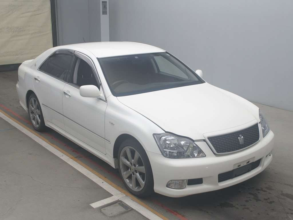 2006 Toyota Crown GRS180[2]