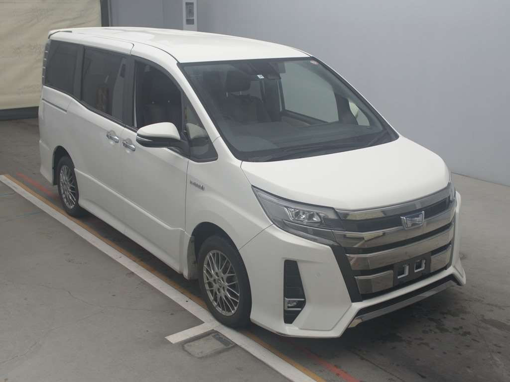 2019 Toyota Noah ZWR80W[2]