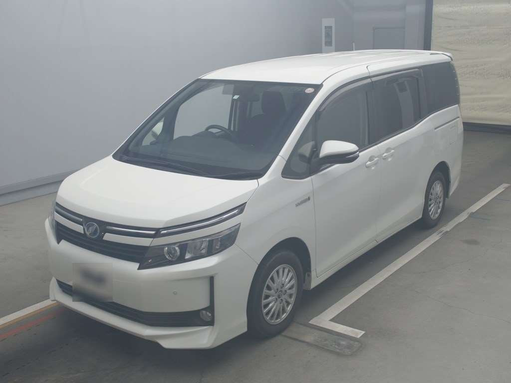 2015 Toyota Voxy ZWR80G[0]