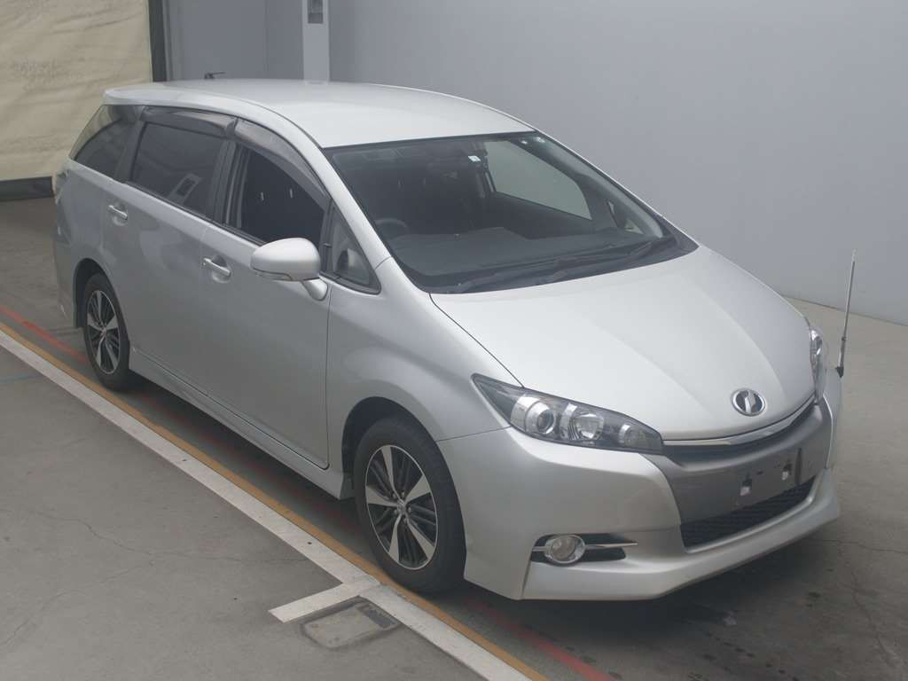 2014 Toyota Wish ZGE20W[2]