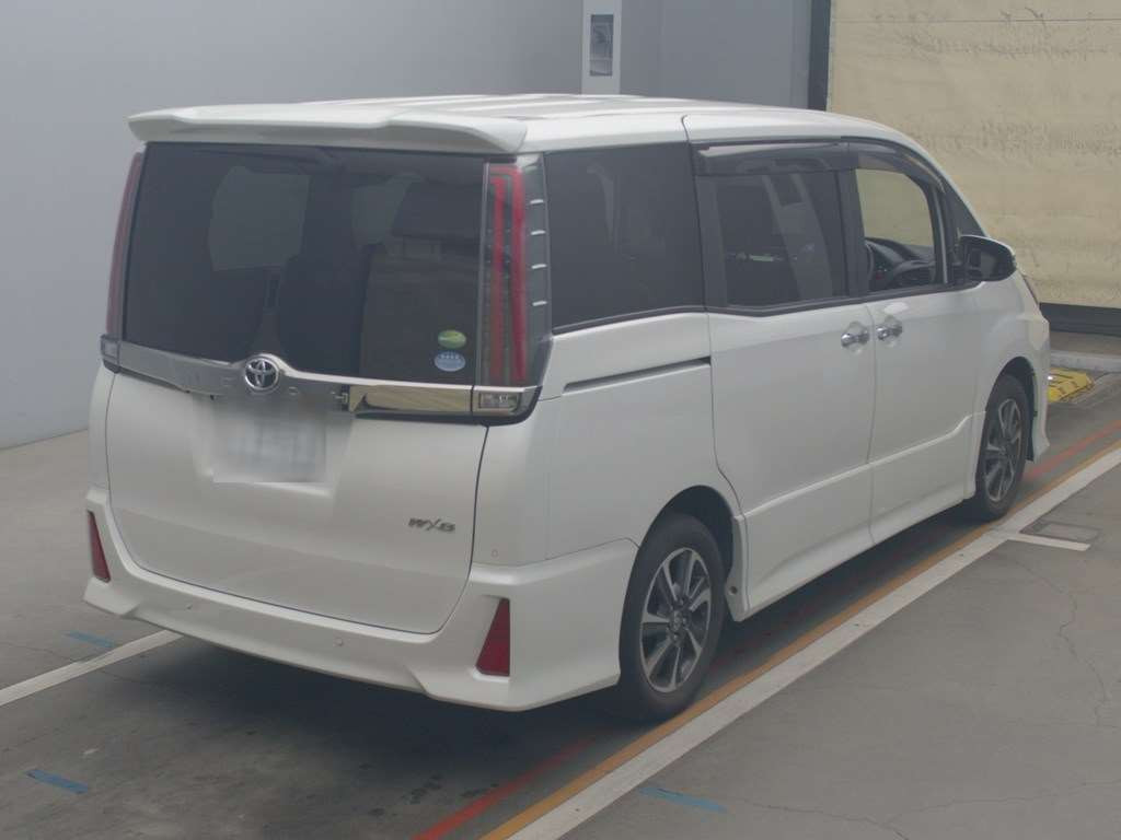 2019 Toyota Noah ZRR80W[1]