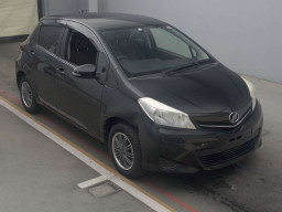 2011 Toyota Vitz