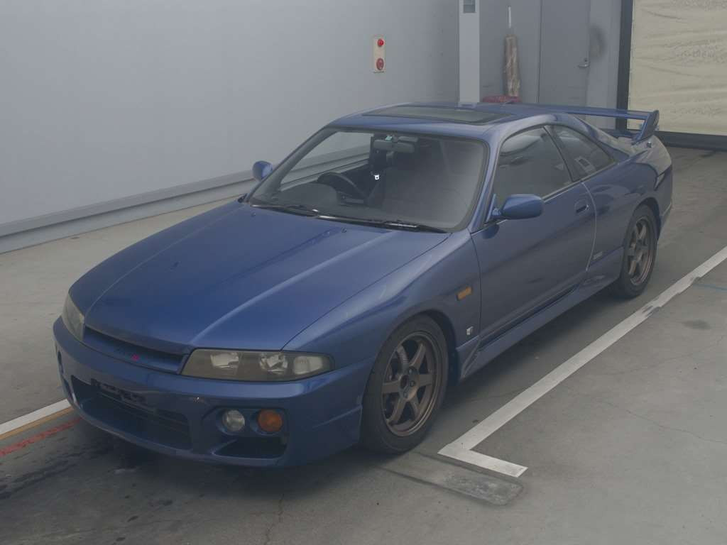 1996 Nissan Skyline ECR33[0]