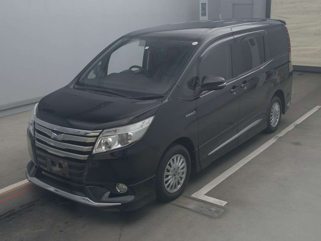 2015 Toyota Noah ZWR80G[0]