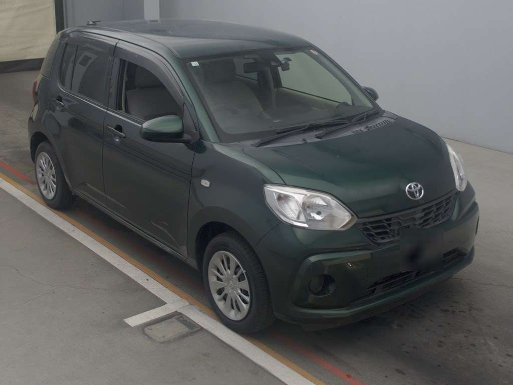 2016 Toyota Passo M700A[2]