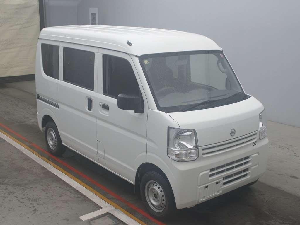 2023 Nissan NV100 Clipper DR17V[2]