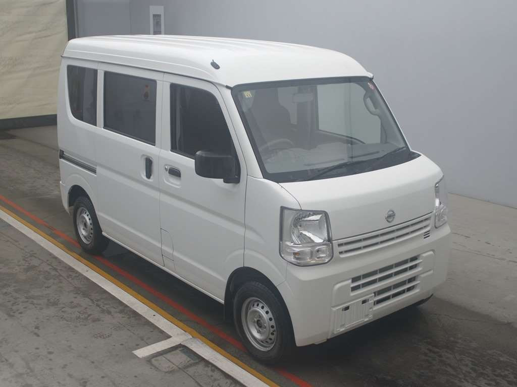 2023 Nissan NV100 Clipper DR17V[2]