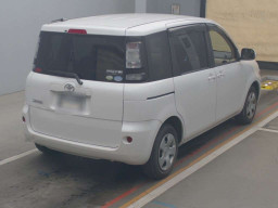 2011 Toyota Sienta