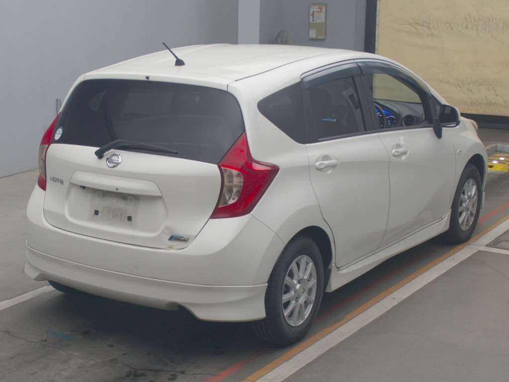 2012 Nissan Note E12[1]