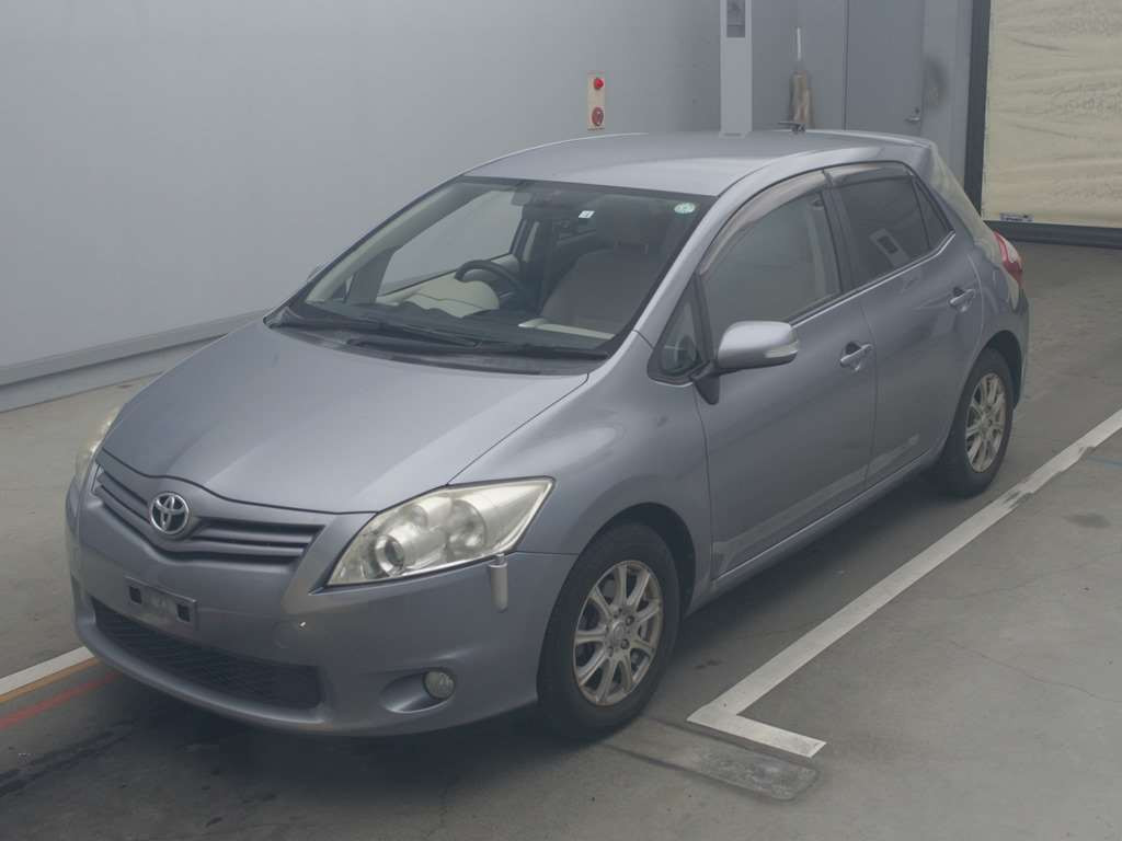 2010 Toyota Auris NZE151H[0]