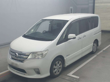 2013 Nissan Serena