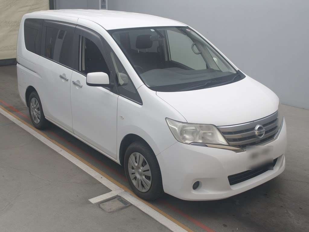 2013 Nissan Serena C26[2]