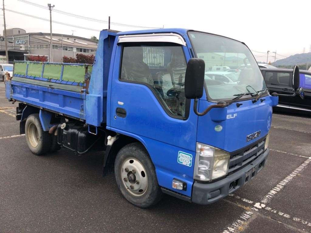 2011 Isuzu Elf Truck NJR85AD[2]