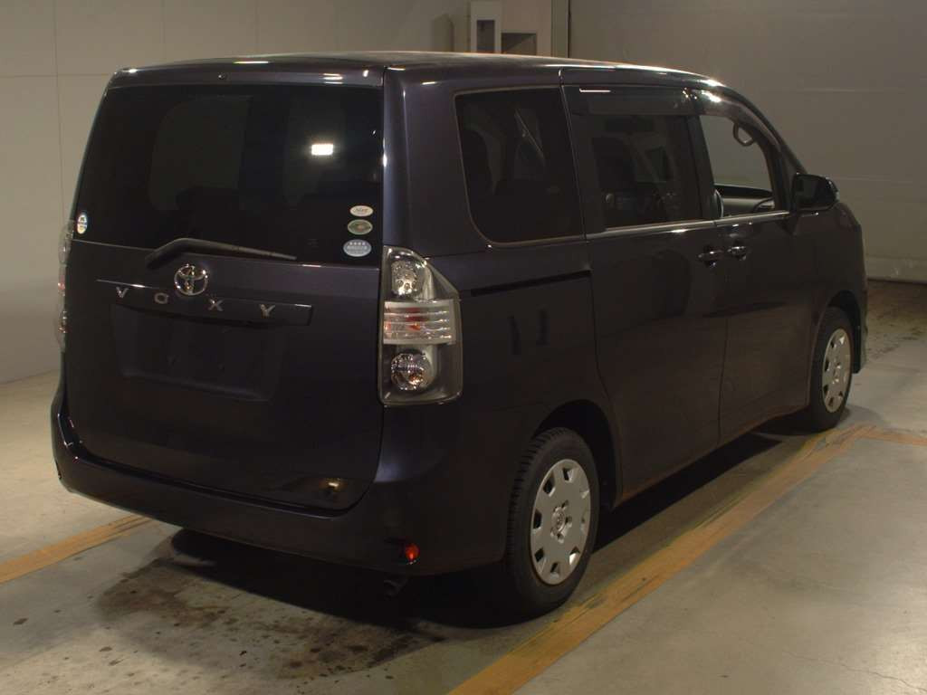 2008 Toyota Voxy ZRR70G[1]