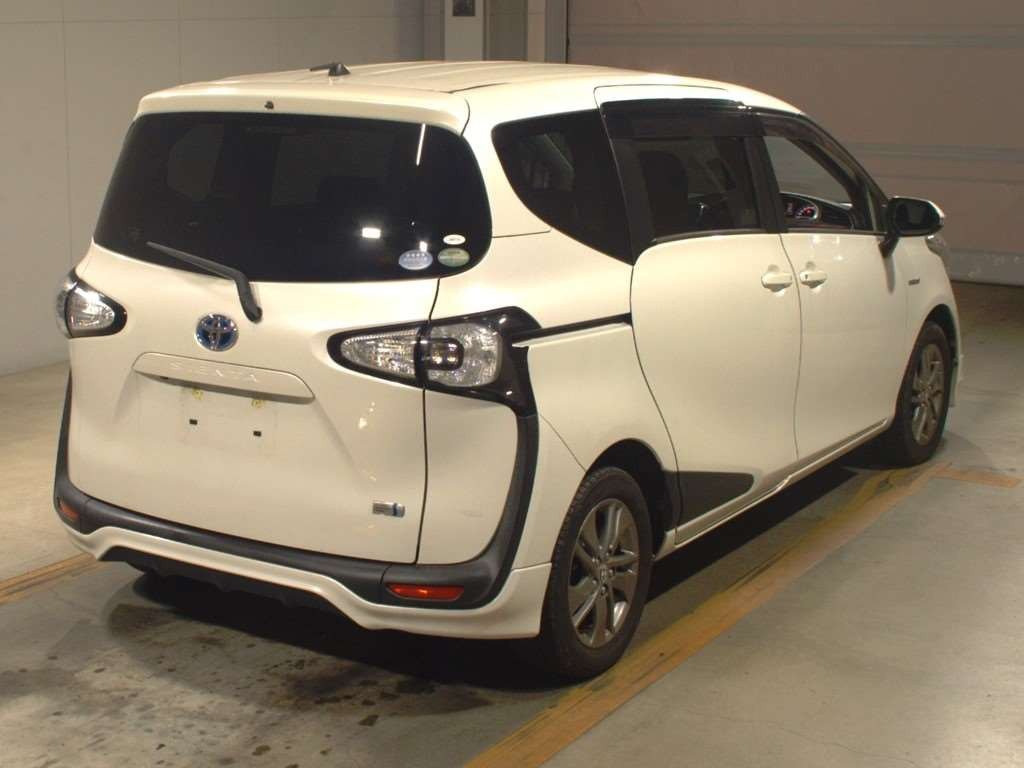 2015 Toyota Sienta NHP170G[1]