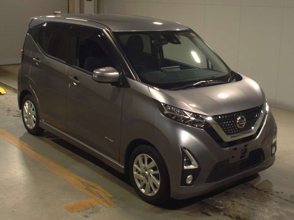 2020 Nissan DAYZ B44W[2]