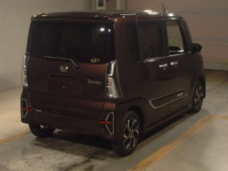 2021 Daihatsu Tanto Custom