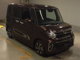 2021 Daihatsu Tanto Custom