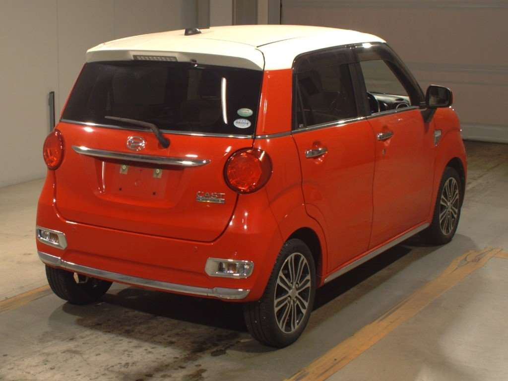 2015 Daihatsu Cast LA250S[1]