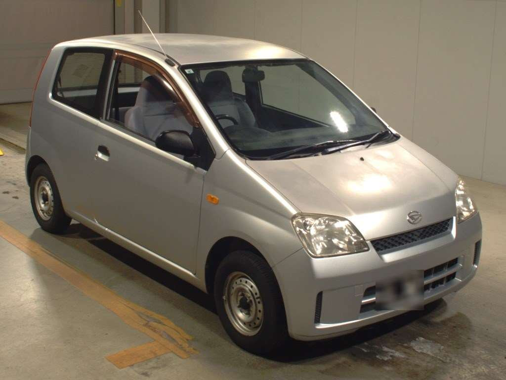 2004 Daihatsu Mira L250V[2]