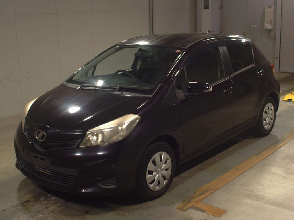 2013 Toyota Vitz KSP130[0]