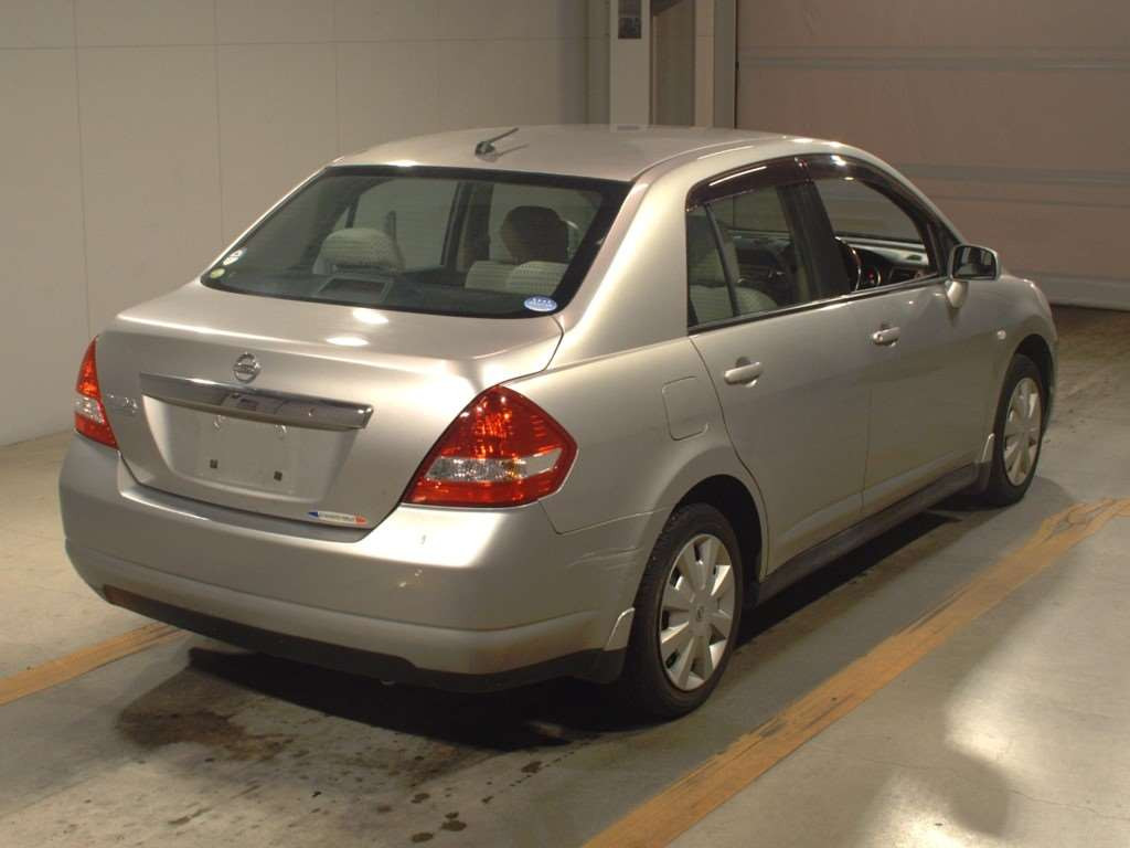 2006 Nissan Tiida Latio SC11[1]