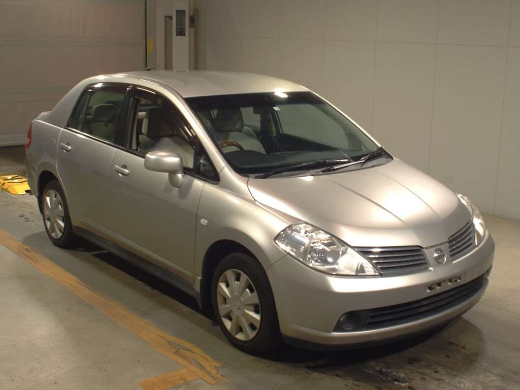 2006 Nissan Tiida Latio SC11[2]