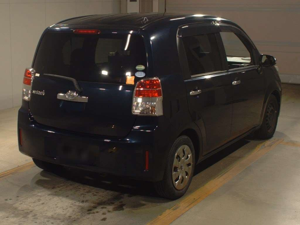 2016 Toyota Spade NSP141[1]