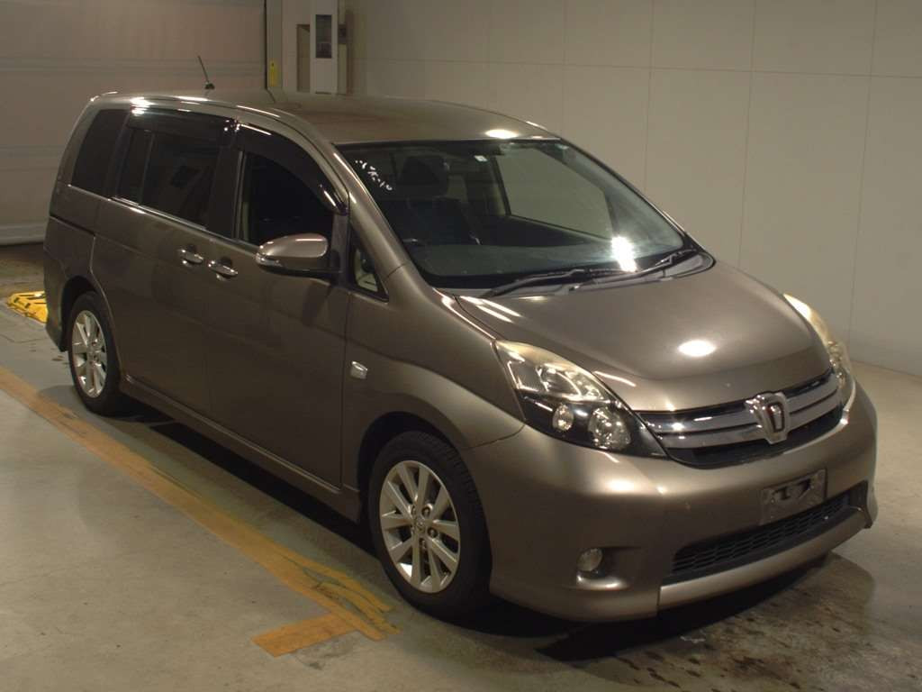 2014 Toyota Isis ZGM11W[2]