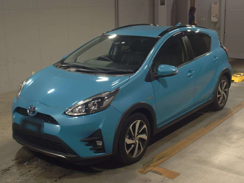 2017 Toyota Aqua NHP10H[0]